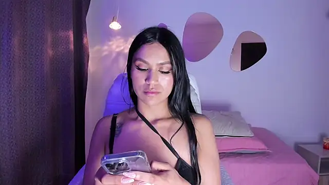 Caroliina_Saenz 现场XXX聊天