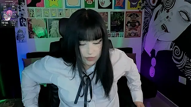 Yuhwan_ লাইভ XXX চ্যাট