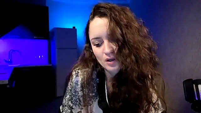 Cerann1 élő XXX-chatje