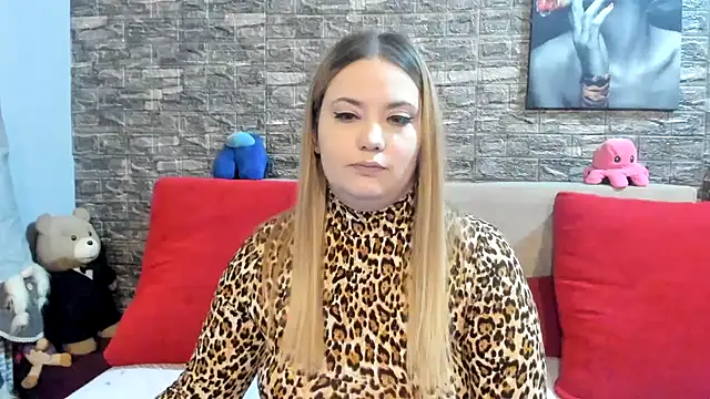 kalindahot élő XXX-chatje