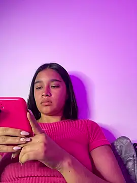 Iam_samanthaaa Adlı Modelin Canlı XXX Sohbeti