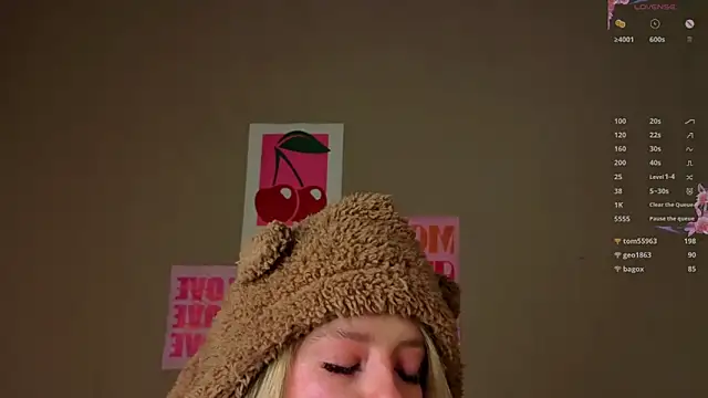 TiffinyMergist's Webcam Show