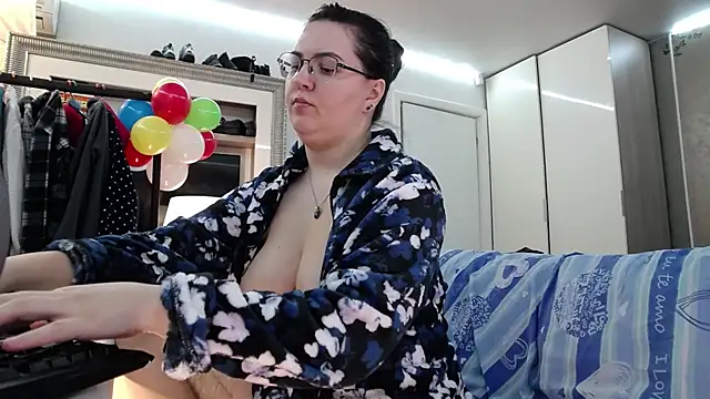 ILoveToFeelU's Live XXX Chat