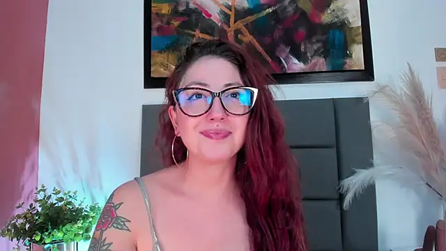 Emilywatsonn's Live XXX Chat