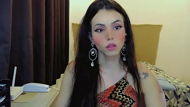 Sophie_Fantasys' Live XXX Chat