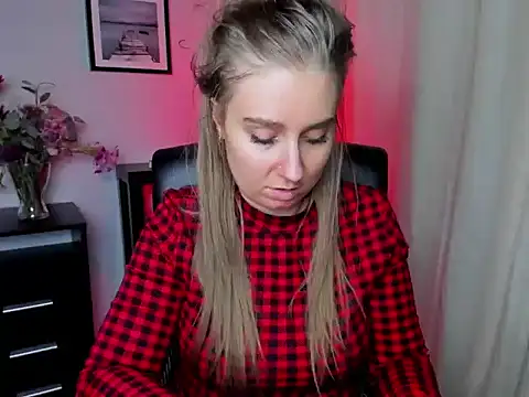 alena_extasy 即時 XXX 聊天