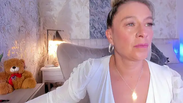 Liannaa_ Chat XXX in diretta