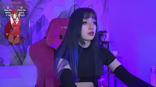 Chatroom XXX en direct de LiliLuna