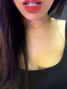 Lin_kute98 Chat XXX in diretta