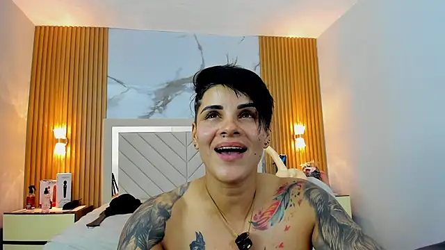 KAROLLJONES1's Live XXX Chat