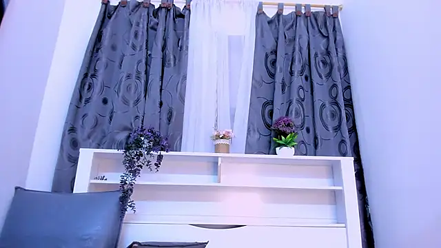 Mistt_Mia's Live XXX Chat