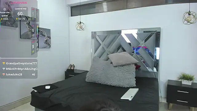 Chat +18 de Candy_Hott7 ao vivo