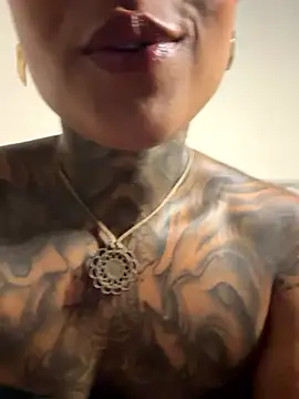 Chatroom XXX en direct de xbigpeach