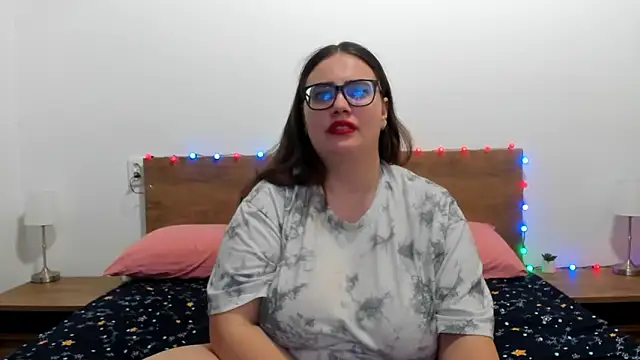 Chat +18 de amiravyxen ao vivo