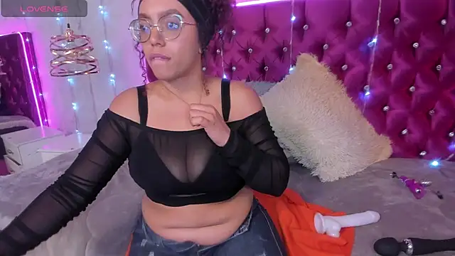 Miamiller_22's Live XXX Chat