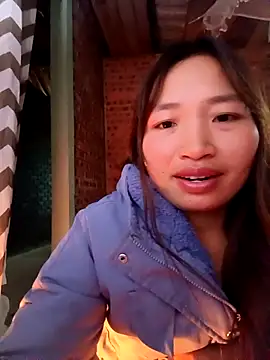 sowbibi's Live XXX Chat