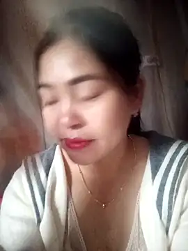 Caniroom_bia's Live XXX Chat