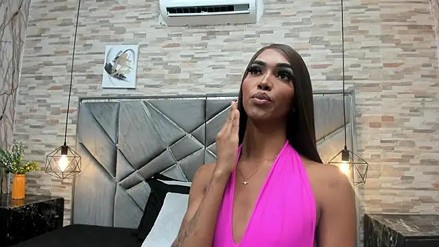 Fantasy_Trans_'s Live XXX Chat