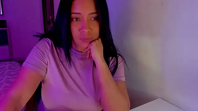 NicolePasqualott's Live XXX Chat