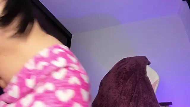 perla7777's Live XXX Chat