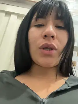 kim_monti Chat XXX in diretta