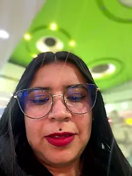 Devilsweet17's Live XXX Chat