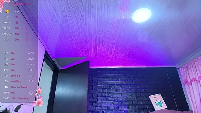 Chatroom XXX en direct de loren_tits24