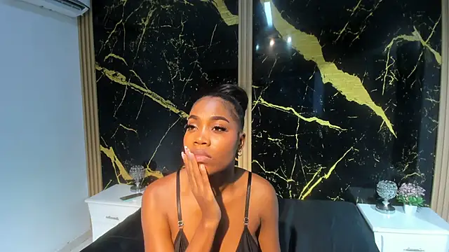 CarlieLyn's Live XXX Chat