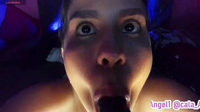 Cata-angel's Live XXX Chat