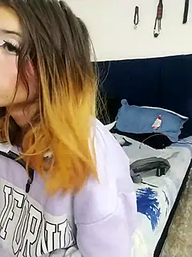 KratosAfroditacs' Webcam Show