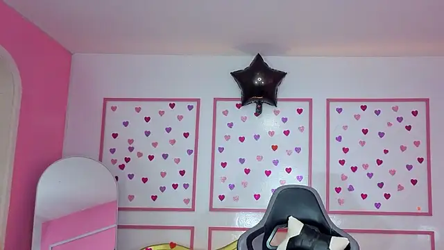 emma_wockll_t's Live XXX Chat