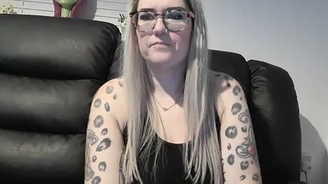 Živý XXX chat Sizzling_Indie36