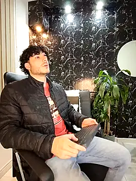 Rafael_Mendezz's Live XXX Chat