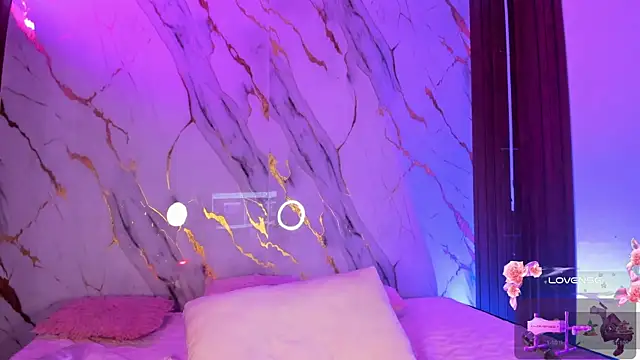 Emmiicute's Live XXX Chat