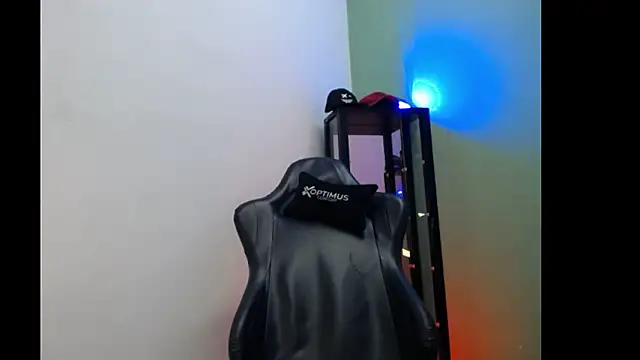 dilan_hott_'s Live XXX Chat