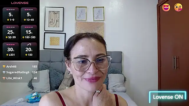 _naomi_s Chat XXX in diretta