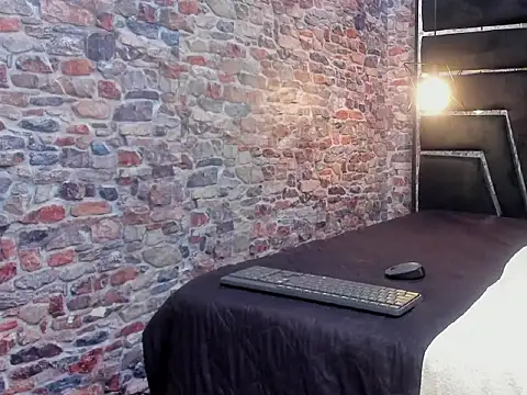 Chatroom XXX en direct de EXOTIC_TRANS