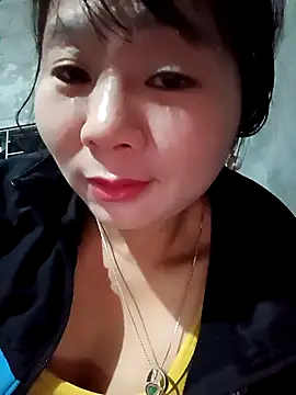 vangkt-cute Chat XXX in diretta