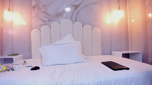 arietta_skinny's Live XXX Chat