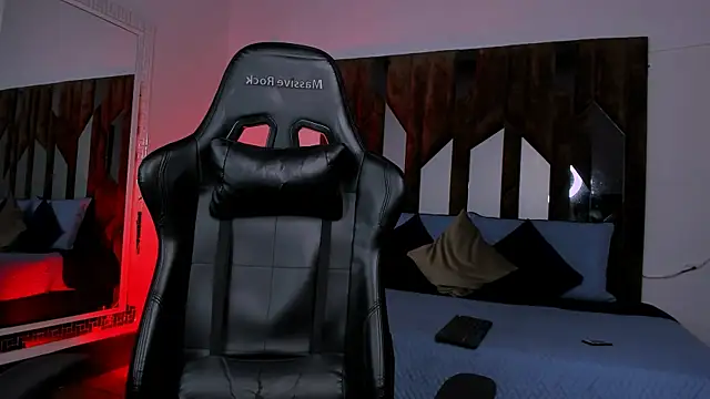 Ostin_Saints' Live XXX Chat