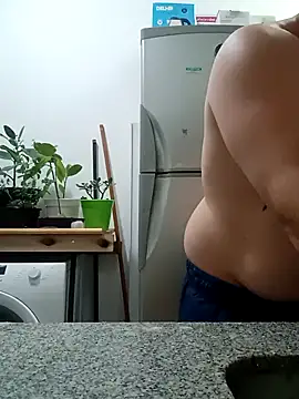 bra33 Chat XXX in diretta