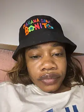 _yisela_'s Live XXX Chat