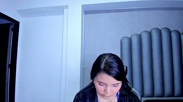 Charlotte-Star's Live XXX Chat