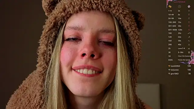 TiffinyMergist's Live XXX Chat