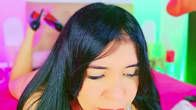 Онлайн чат XXX CharlootteEvans