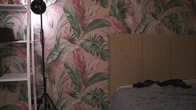 MarlinVarian's Live XXX Chat