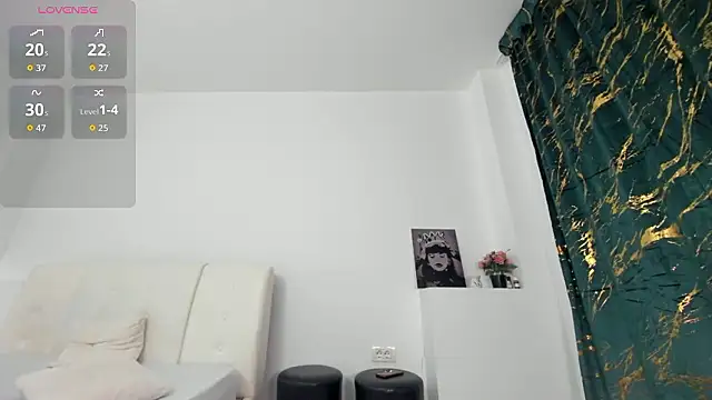 innocent_eva1's Live XXX Chat