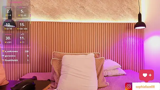 big_tits_in_your_faceのライブXXXチャット