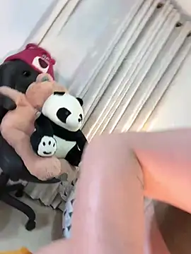 zafiro_mo0n's Live XXX Chat