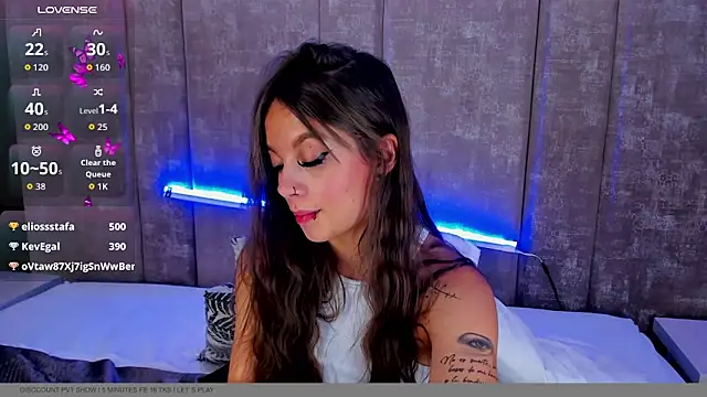 AmmyJones_'s Live XXX Chat